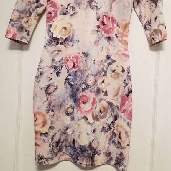 Floral mini dress - Picture 2 of 7